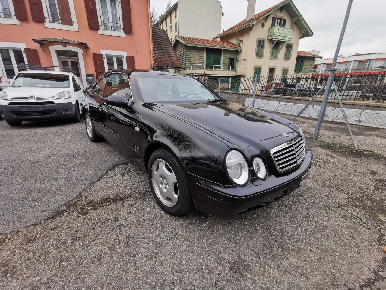 Mercedes-Benz CLK 230 - collection Leo Automobiles