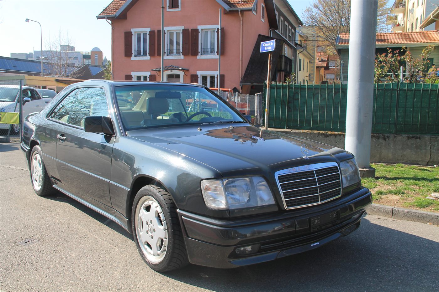 Mercedes-Benz E320 - collection Leo Automobiles